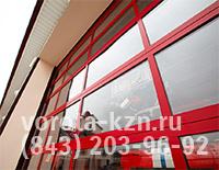 Для панорамных ворот AluPro, AluTherm, AluLine и AluTrend будут предложены различные варианты заполнений, включая поликарбонат - ударопрочный материал, который обладает высокой стойкостью к образованию царапин.